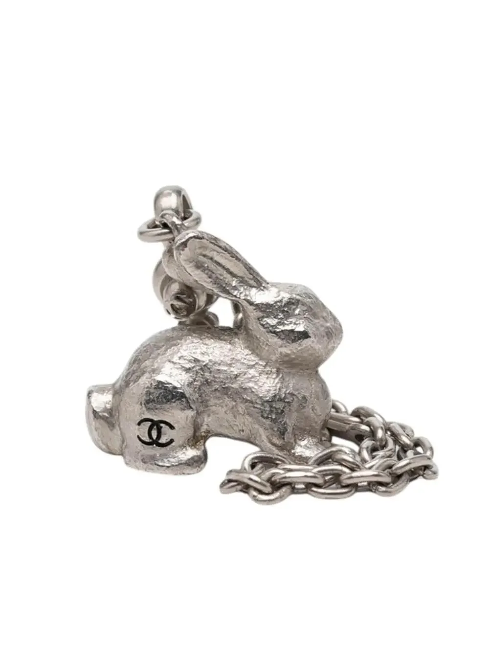 CHANEL elevate your